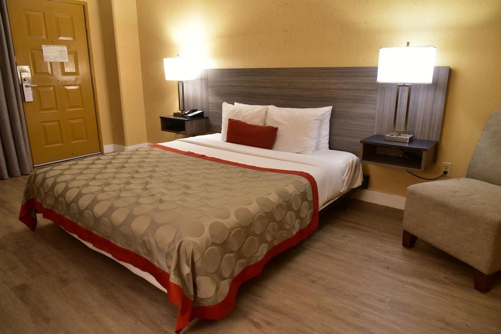 Ramada By Wyndham San Diego National City Eksteriør bilde