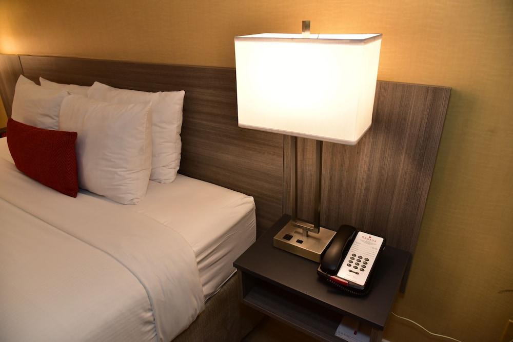 Ramada By Wyndham San Diego National City Eksteriør bilde