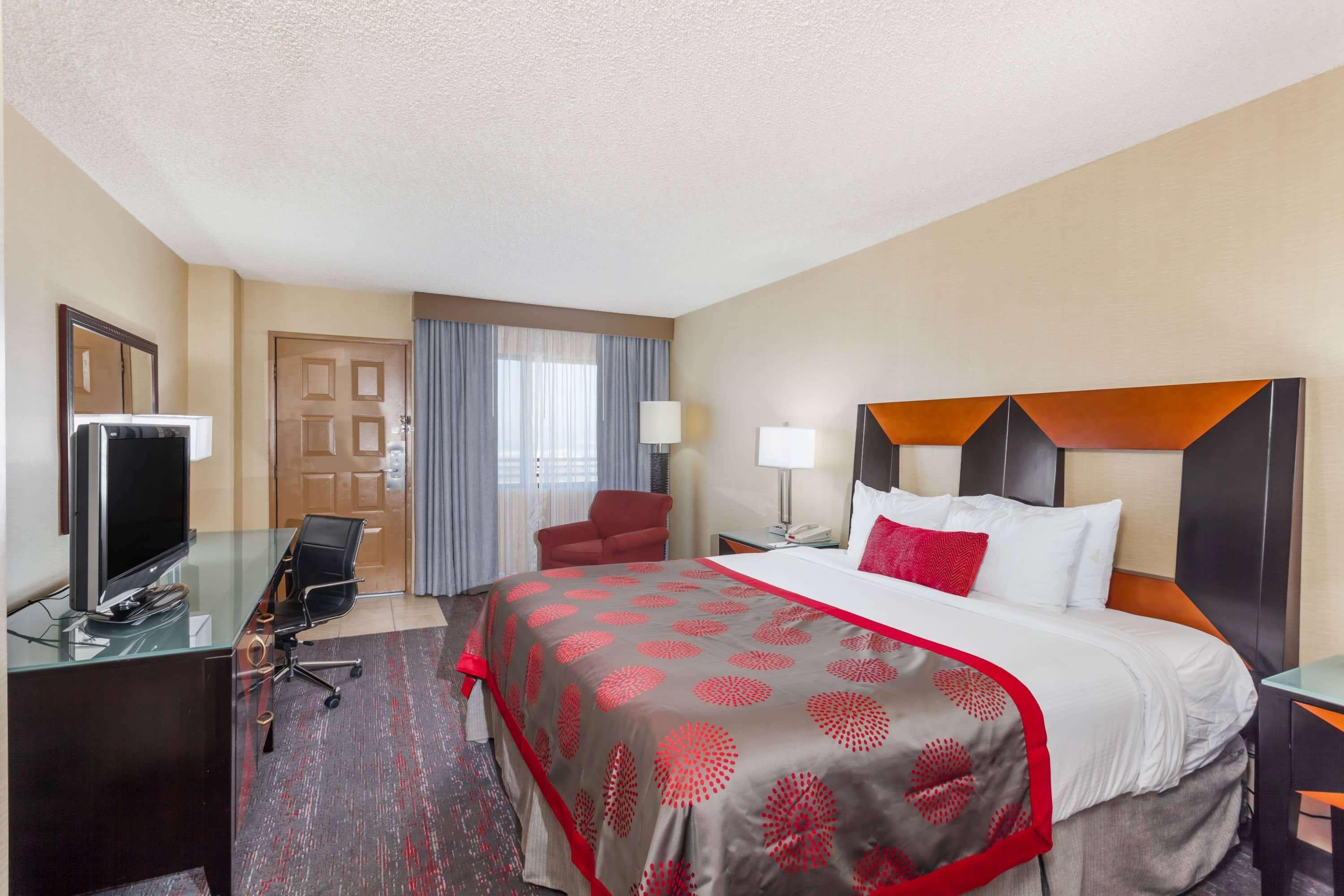 Ramada By Wyndham San Diego National City Eksteriør bilde