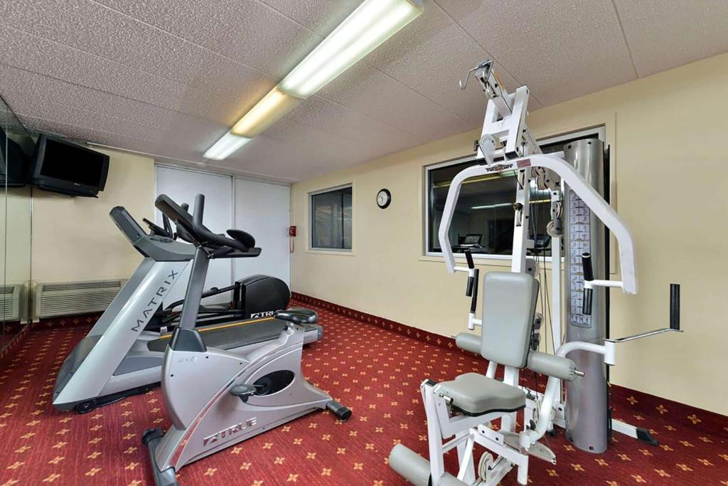 Ramada By Wyndham San Diego National City Eksteriør bilde